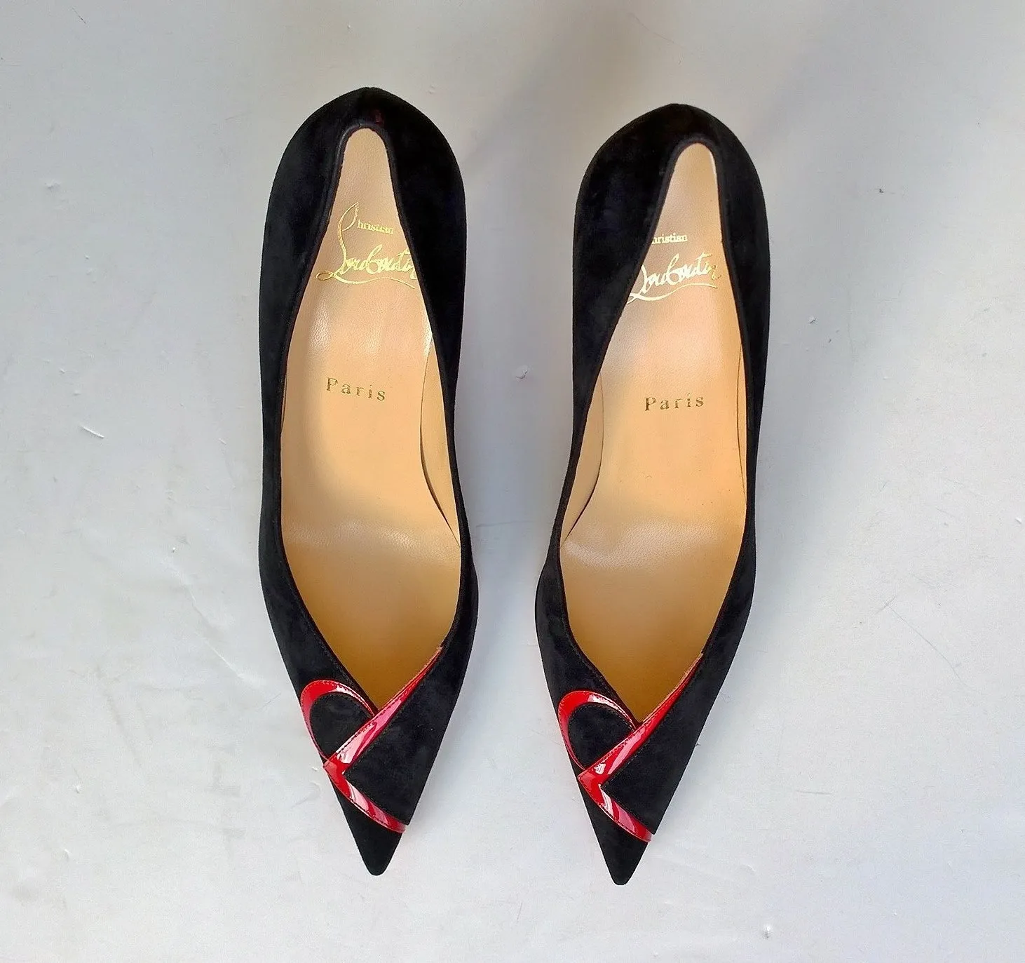 Christian Louboutin CL Logo Pumps in Black Suede with Red 85 Heels