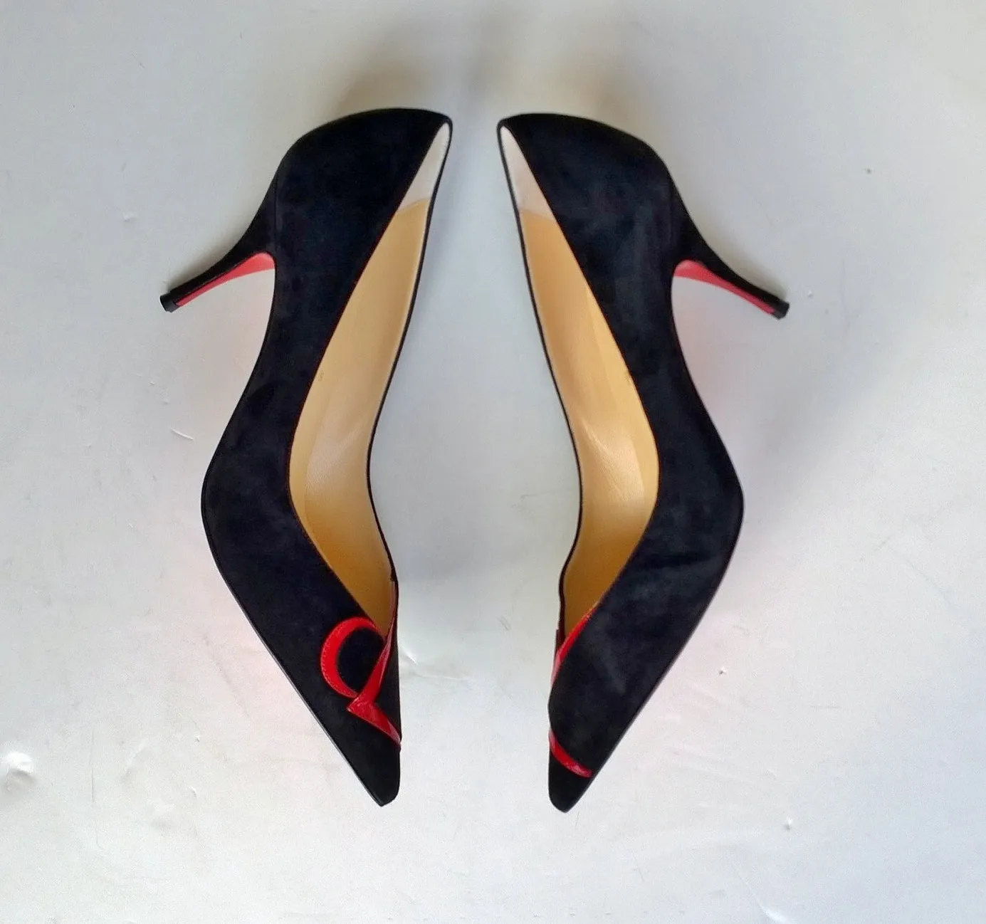 Christian Louboutin CL Logo Pumps in Black Suede with Red 85 Heels