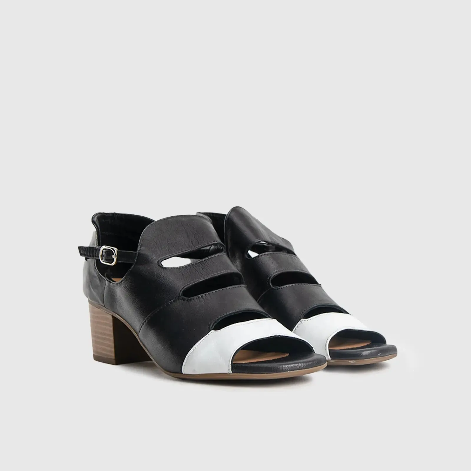 Comfort Block Heel Sandal Black/White 8428