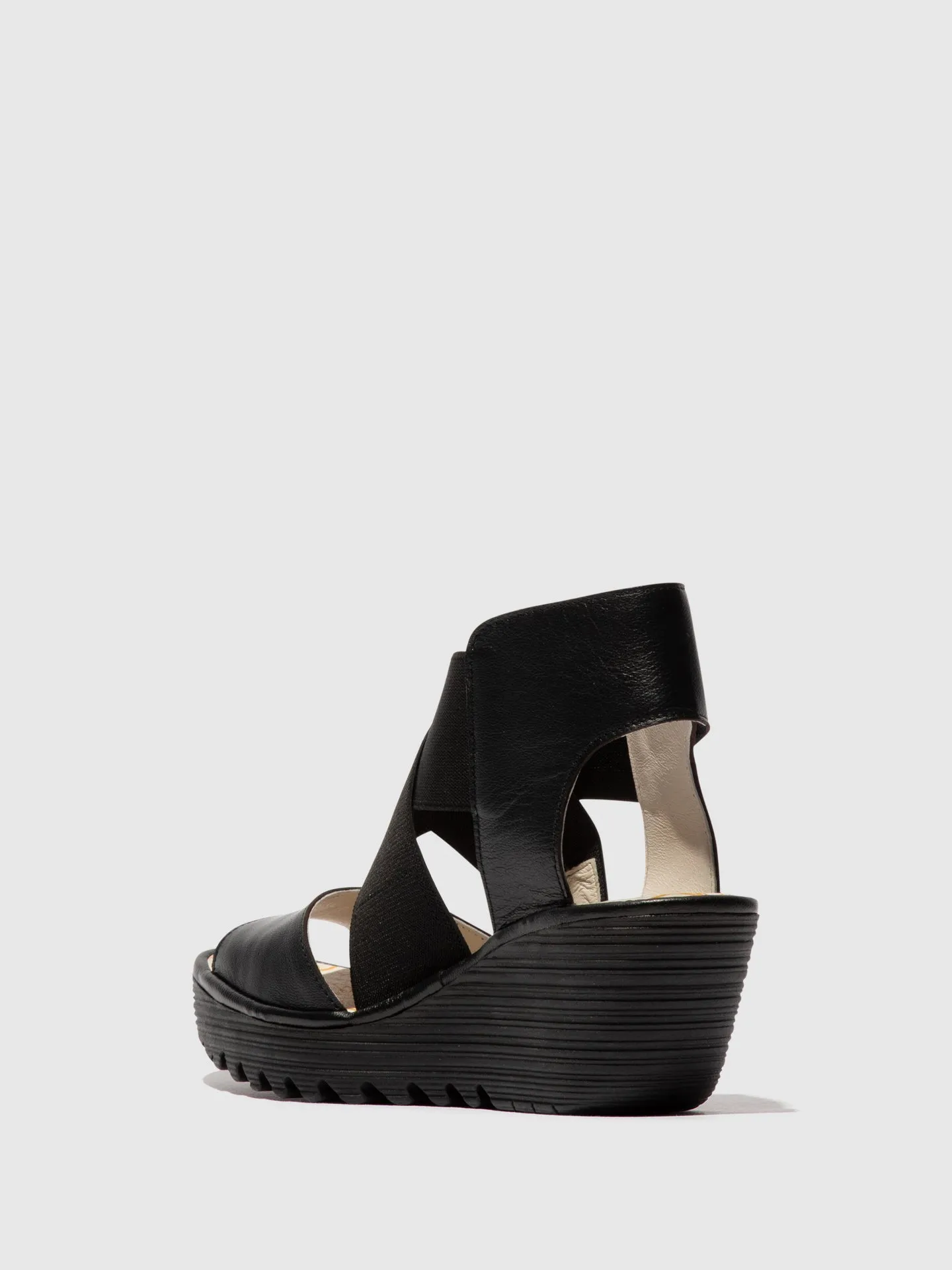 Crossover Sandals YUBA385FLY BLACK