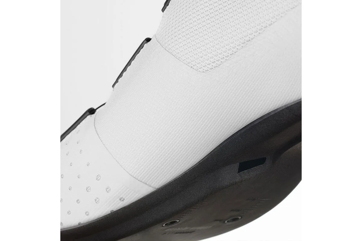 Fizik Tempo Overcurve R4 Road Cycling Shoes - Wide Fit