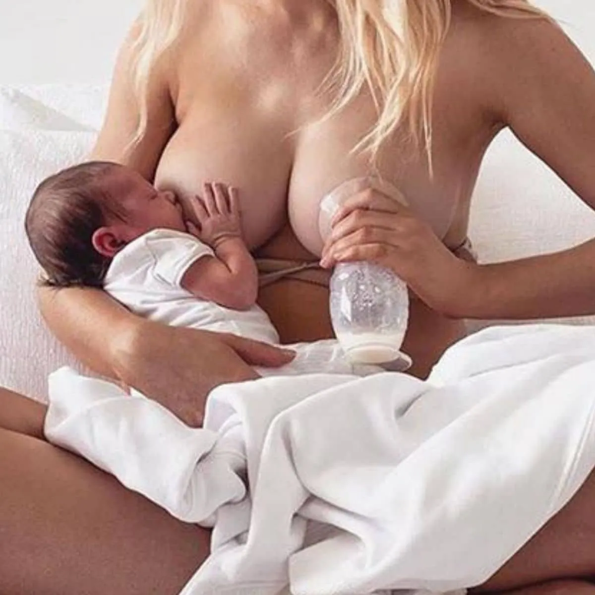 Haakaa Silicone Breast Pump with Suction Base and Flower Stopper