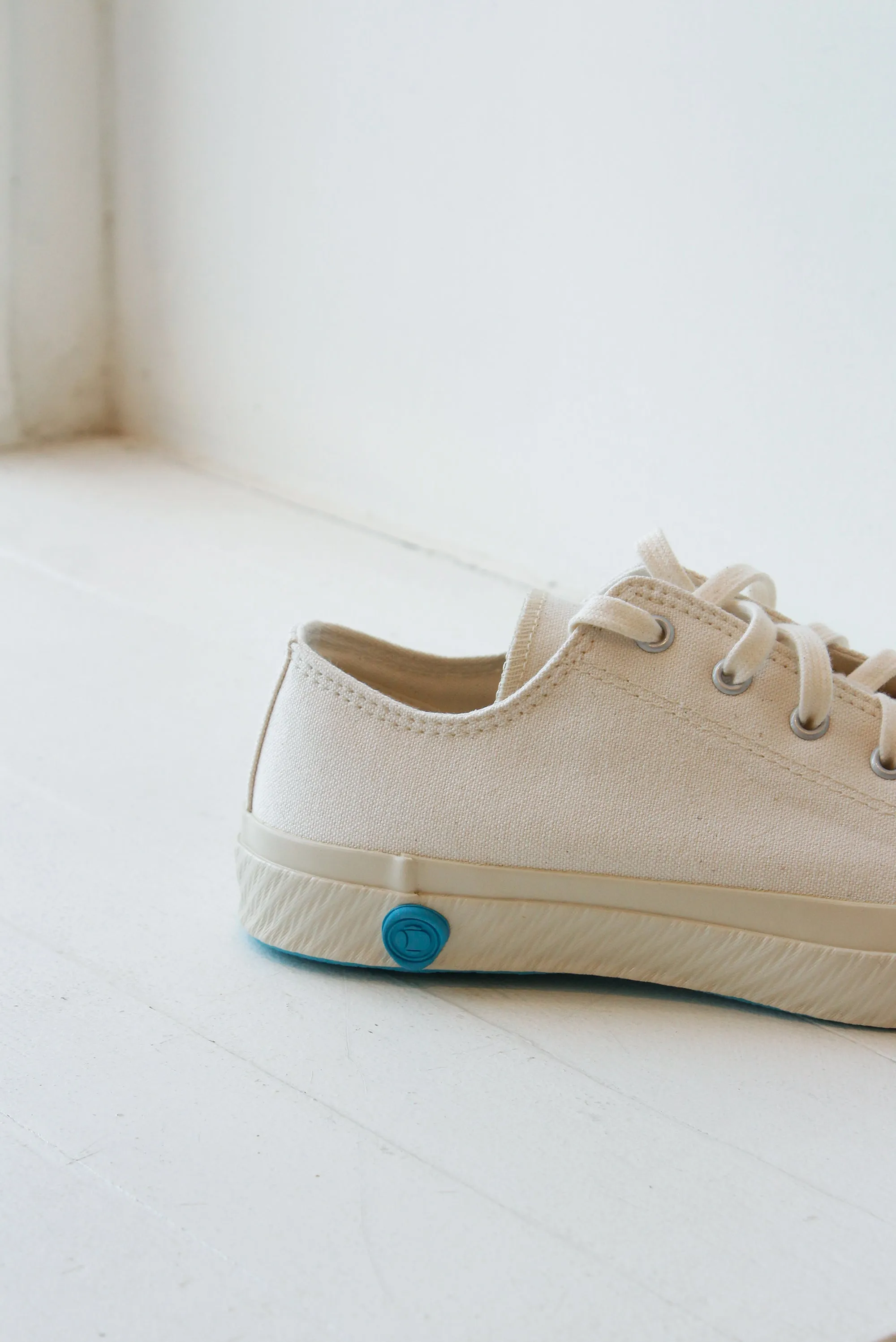 Shoes Like Pottery Low Top, Cream