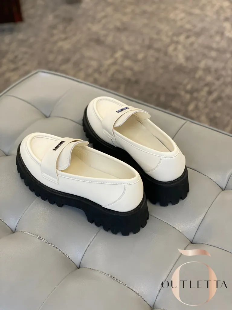 Women's Gibbous Slip-On Lug Loafer Flats - Egg Nog