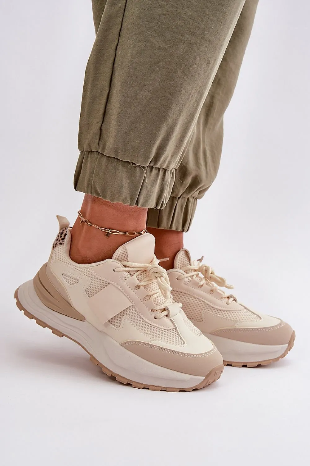 Women's platform sneakers